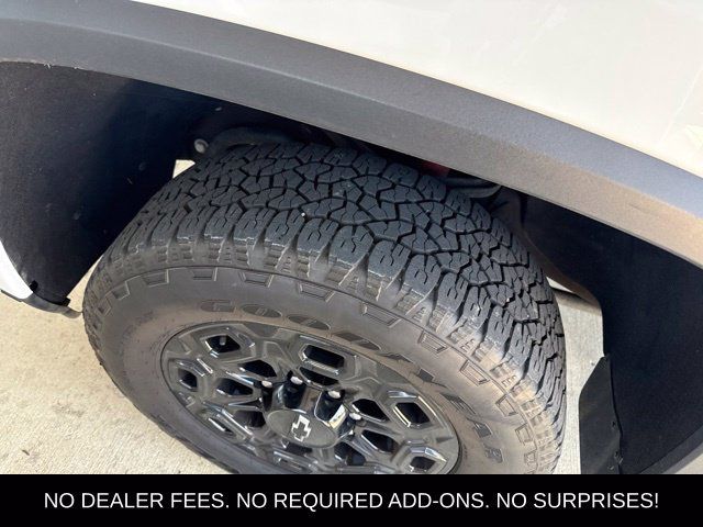 Used 2024 Chevrolet Silverado 2500 LT w/ Z71 Sport Edition AWD/4WD image 19