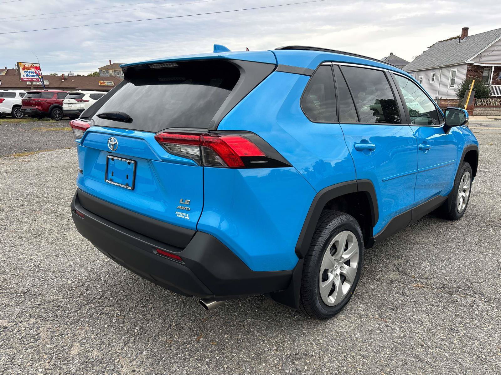 Used 2021 Toyota RAV4 LE AWD/4WD image 5