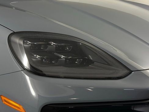 New 2026 Porsche Cayenne image 16