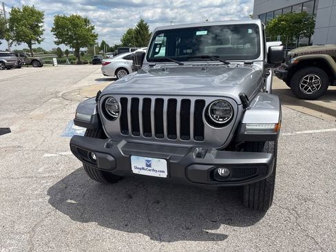 Used 2020 Jeep Wrangler Unlimited Sahara AWD/4WD image 11