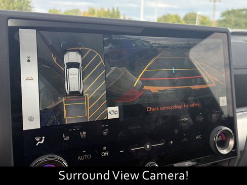 Used 2024 Lexus GX 550 w/ Accessory Package (31) AWD/4WD image 12