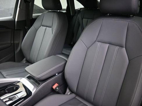 New 2025 Audi Q5 Premium Plus image 23