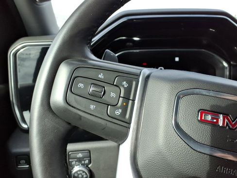 Used 2022 GMC Sierra 1500 Elevation w/ Preferred Package image 14
