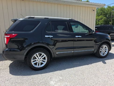 Used 2013 Ford Explorer XLT FWD image 6