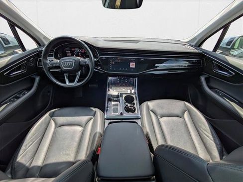 Used 2023 Audi Q7 3.0T Premium Plus image 24