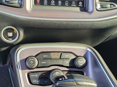 Used 2018 Dodge Challenger R/T image 23