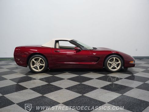Used 2003 Chevrolet Corvette Convertible w/ Preferred Equipment Group1 RWD image 14