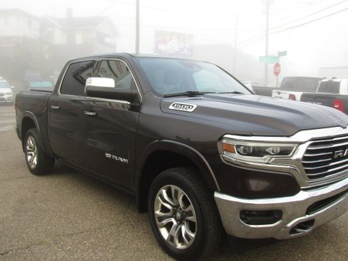 Used 2019 RAM 1500 Limited image 2