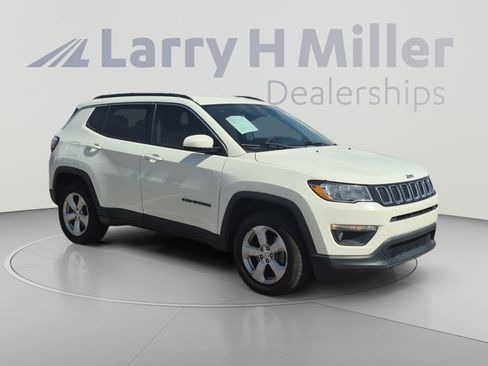 Used 2020 Jeep Compass Latitude AWD/4WD image 7