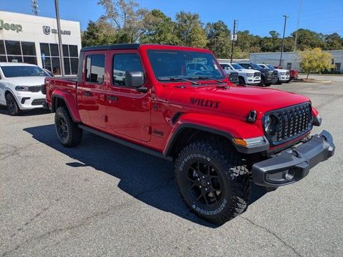 New 2025 Jeep Gladiator Willys image 2