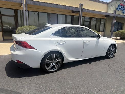 Used 2018 Lexus IS 300 AWD w/ Comfort Package image 10
