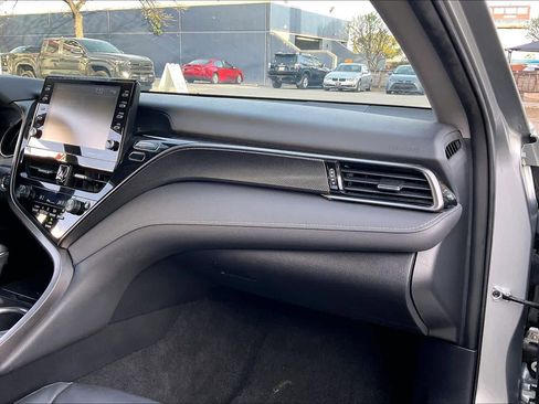 Used 2024 Toyota Camry XSE image 18