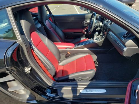 Used 2023 Porsche 718 Cayman RWD image 30