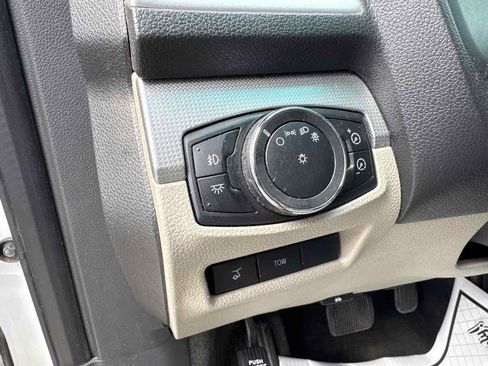 Used 2012 Ford Explorer XLT image 12