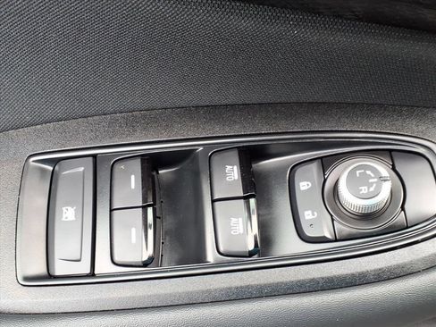 Certified 2025 Subaru Outback Premium image 12