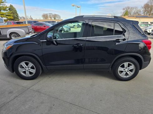 Used 2020 Chevrolet Trax LT FWD image 8