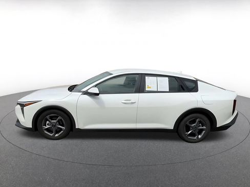 Used 2025 Kia K4 FWD image 9