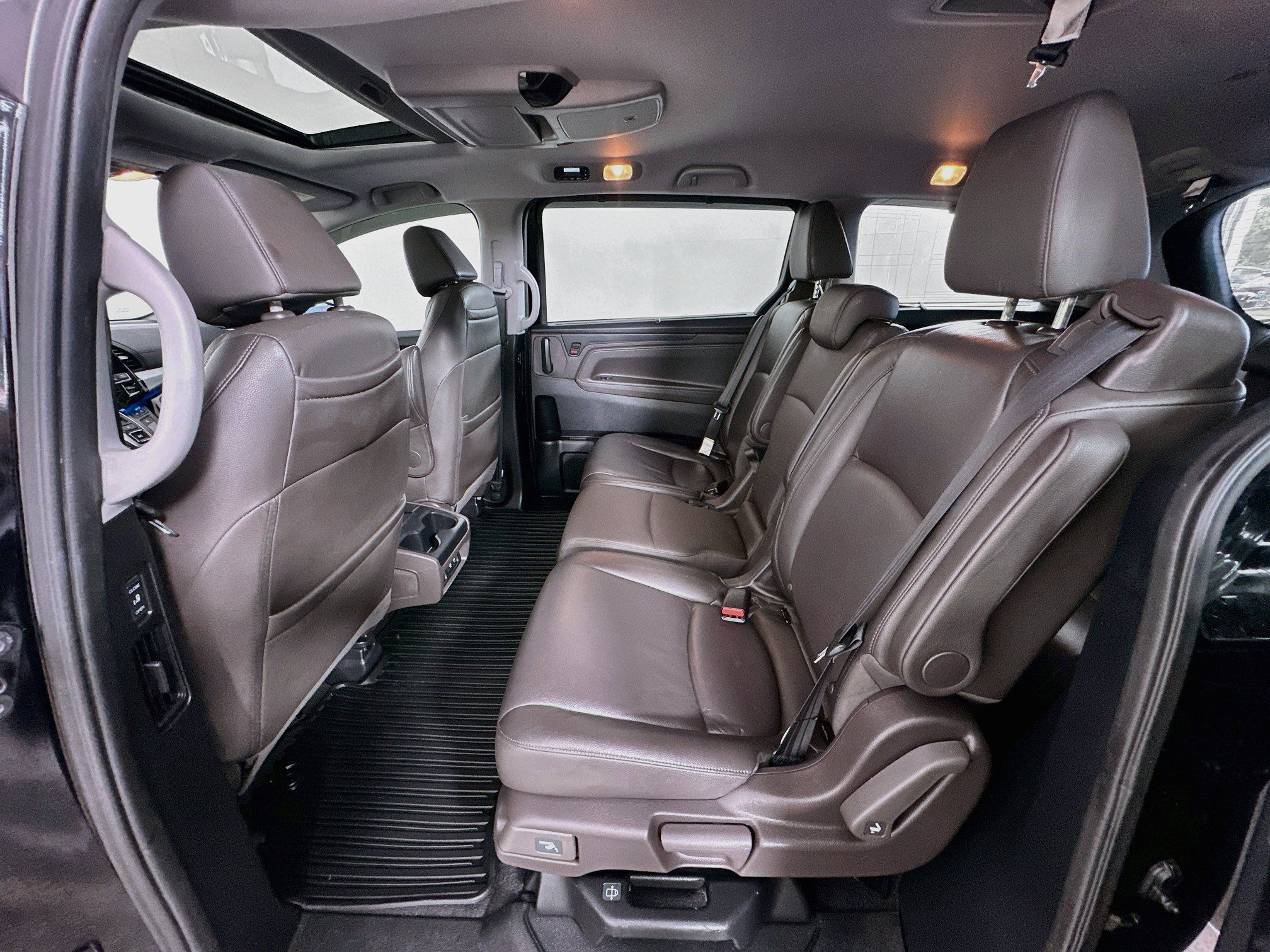 Used 2019 Honda Odyssey Elite image 28