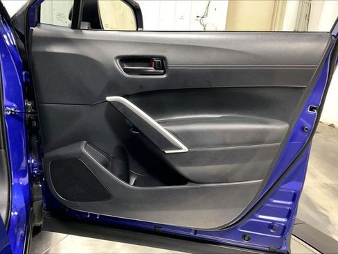 Certified 2024 Toyota Corolla Cross SE Hybrid w/ Moonroof Package image 25