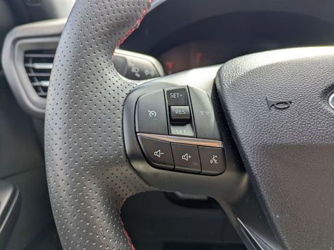 Used 2025 Ford Escape ST-Line image 22