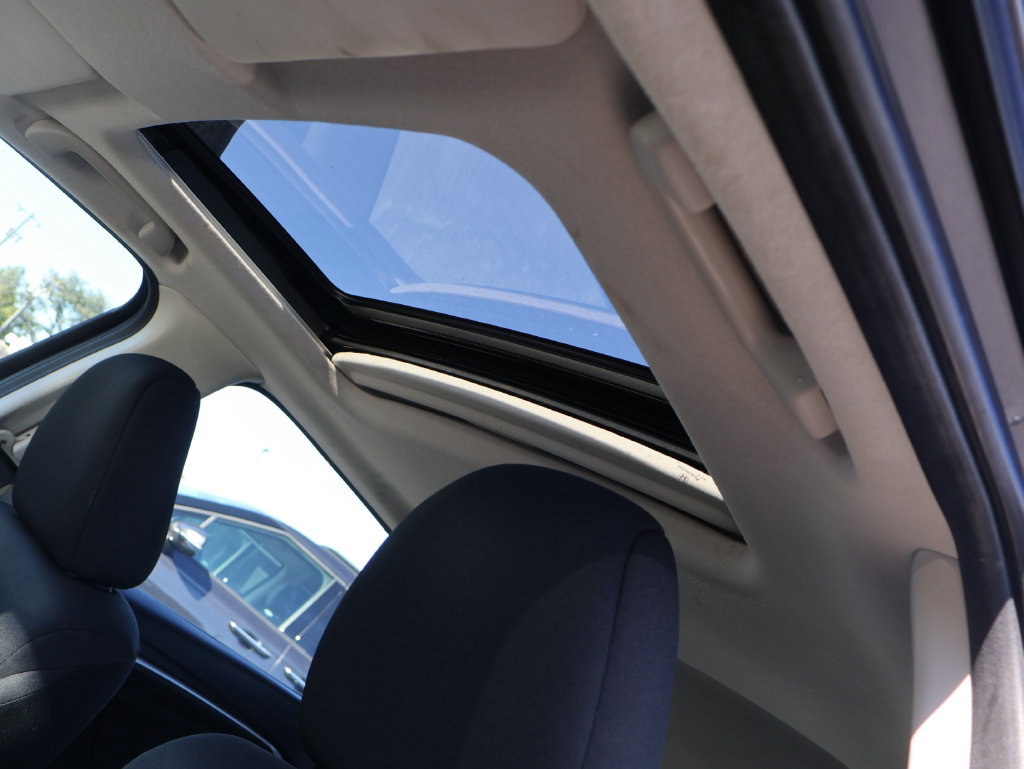 Used 2018 Honda Fit EX image 27