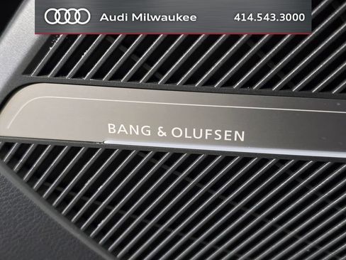 Used 2023 Audi SQ5 Premium Plus w/ Premium Plus Package AWD/4WD image 15