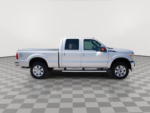 Used 2014 Ford F250 Lariat w/ Chrome Package AWD/4WD image 4