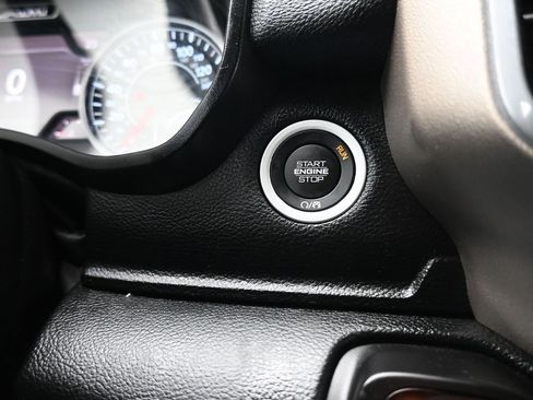 Used 2020 RAM 1500 Laramie image 27