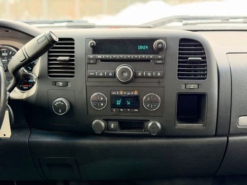 Used 2013 GMC Sierra 1500 SLE w/ Power Tech Package image 17