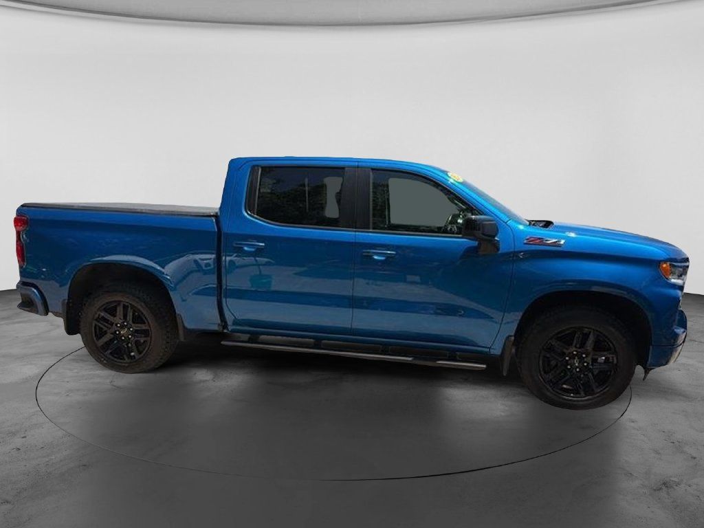 Used 2024 Chevrolet Silverado 1500 RST AWD/4WD image 11