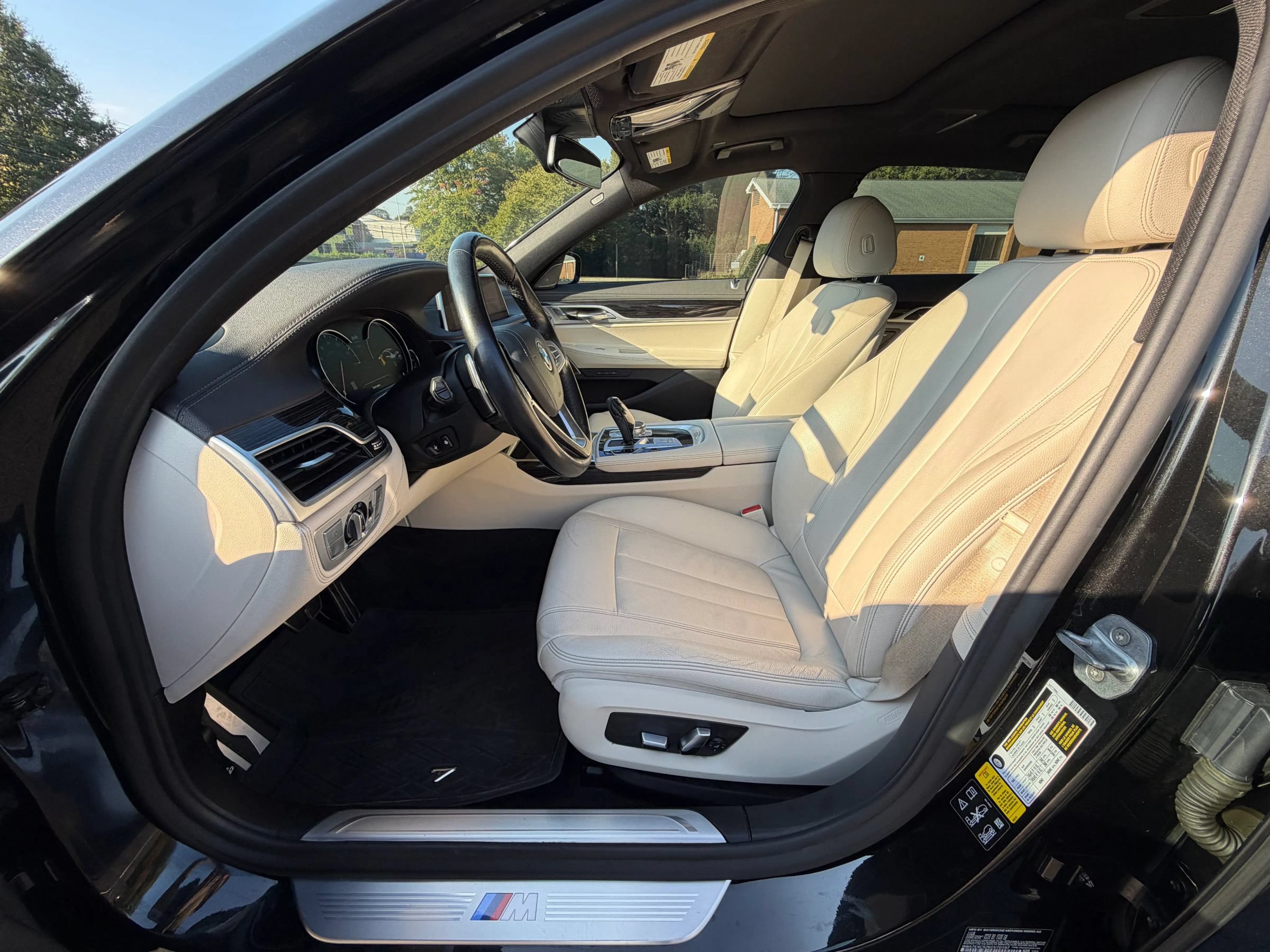 Used 2019 BMW 740i xDrive w/ M Sport Package AWD/4WD image 12