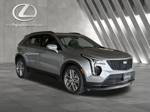 Used 2023 Cadillac XT4 Sport w/ Technology Package FWD image 5