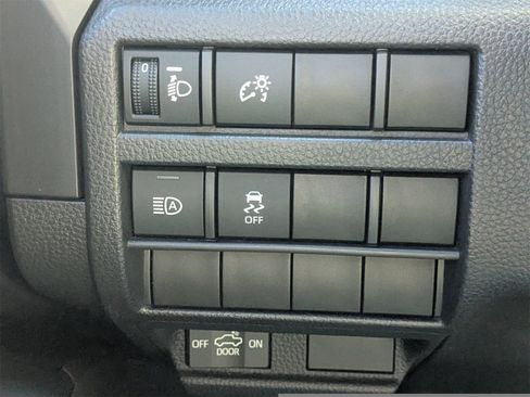 Used 2024 Toyota Tacoma SR image 25