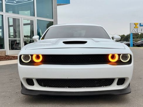 Used 2019 Dodge Challenger R/T Scat Pack RWD image 8