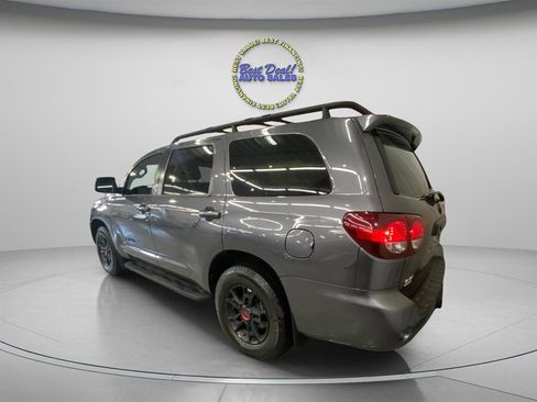 Used 2022 Toyota Sequoia TRD Pro AWD/4WD image 3