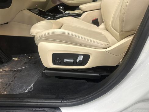 Used 2022 BMW X3 sDrive30i w/ Premium Package 2 image 10