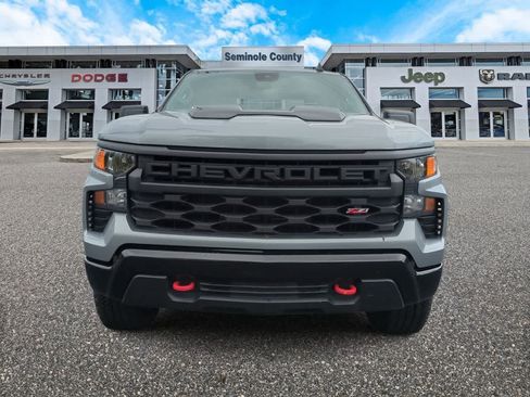 Used 2025 Chevrolet Silverado 1500 Custom Trail Boss AWD/4WD image 3