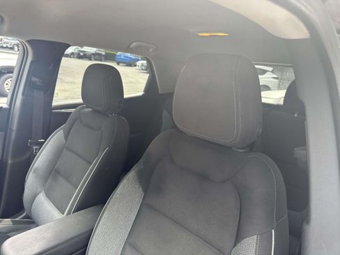 Used 2024 Chevrolet TrailBlazer LT w/ Convenience Package AWD/4WD image 19