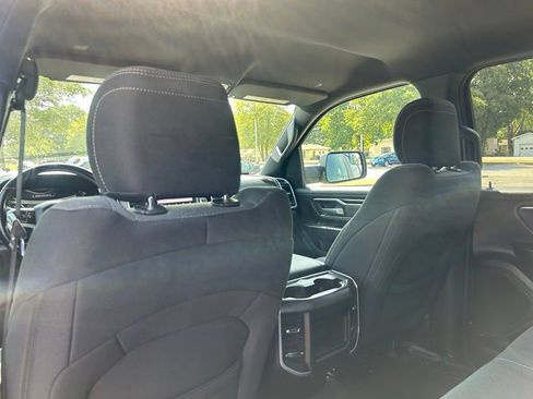 Used 2022 RAM 1500 Big Horn AWD/4WD image 30