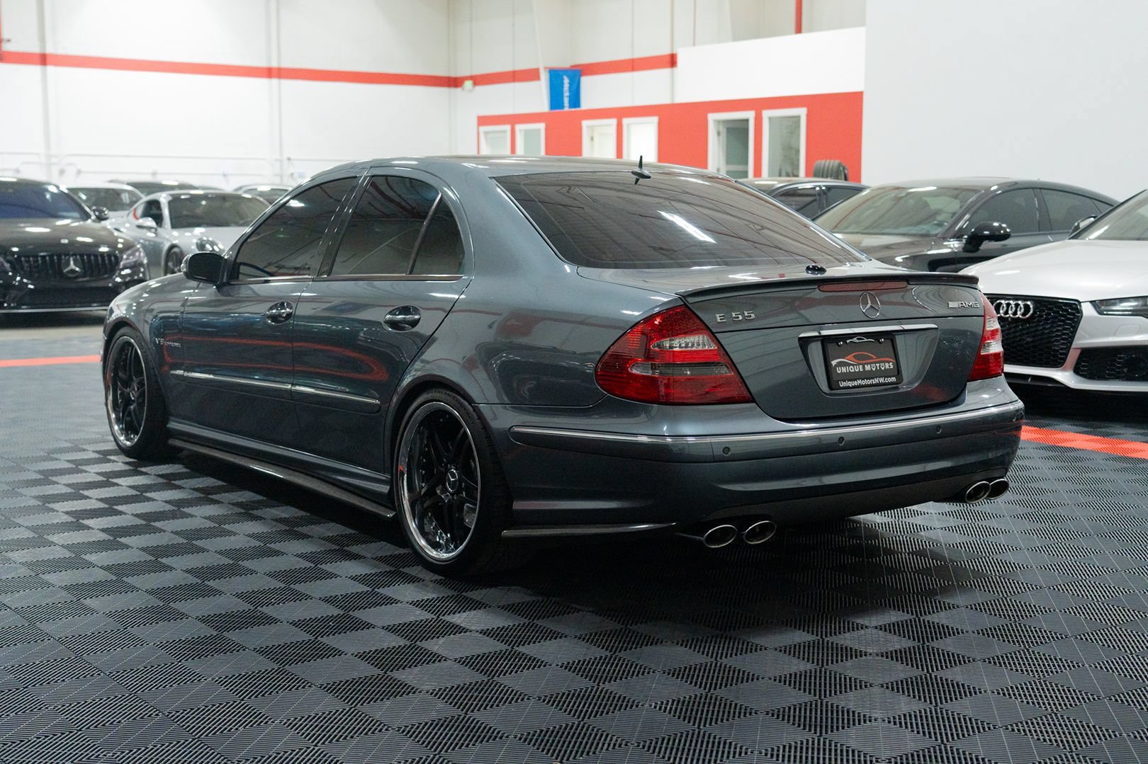 Used 2005 Mercedes-Benz E 55 AMG Sedan image 4