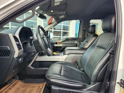 Used 2018 Ford F150 Lariat w/ FX4 Off-Road Package AWD/4WD image 26