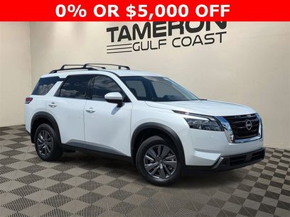 New 2025 Nissan Pathfinder SV w/ Cargo Package