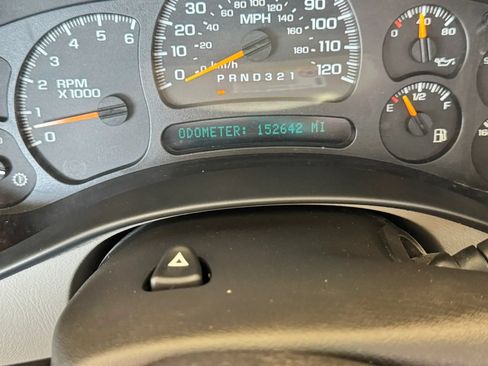 Used 2006 Chevrolet Silverado 2500 LT RWD image 14