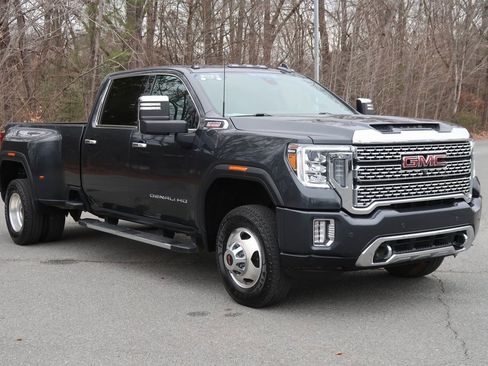 Certified 2023 GMC Sierra 3500 Denali image 3