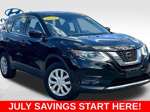 Used 2019 Nissan Rogue S AWD/4WD image 1