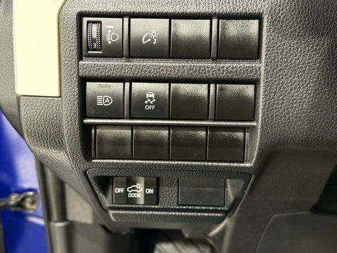 Used 2024 Toyota Tacoma TRD Off-Road image 29