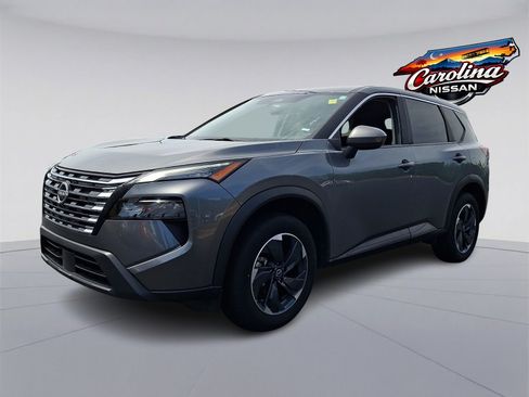 Used 2024 Nissan Rogue SV AWD/4WD image 3