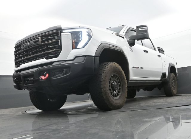 Used 2025 GMC Sierra 2500 AT4X w/ AT4X AEV Edition AWD/4WD image 12