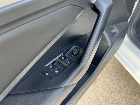 Used 2019 Volkswagen Jetta R-Line FWD image 13