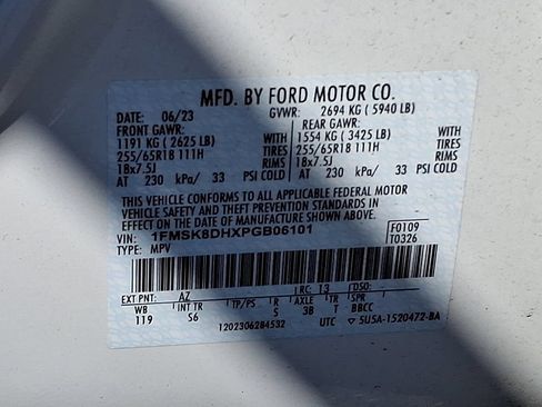Certified 2023 Ford Explorer XLT w/ Equipment Group 202A AWD/4WD image 27